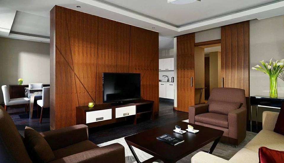 کورت یارد بای مرریوت سوچی کراسنایا پولینا